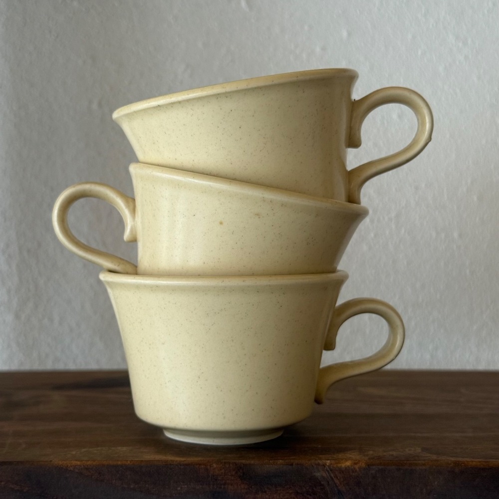 3pc Vintage Speckled Stoneware Soup Cups Set Of 3 Unmarked Beige Mugs‎